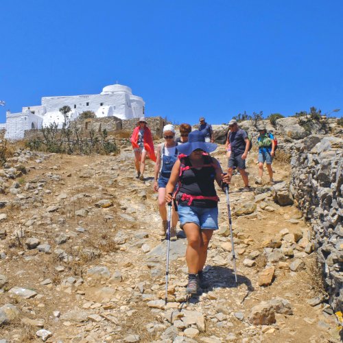 Cyclades hiking paths. Explore Naxos and Amorgos