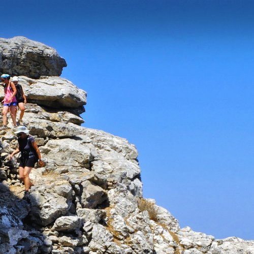 Cyclades hiking paths. Explore Naxos and Amorgos