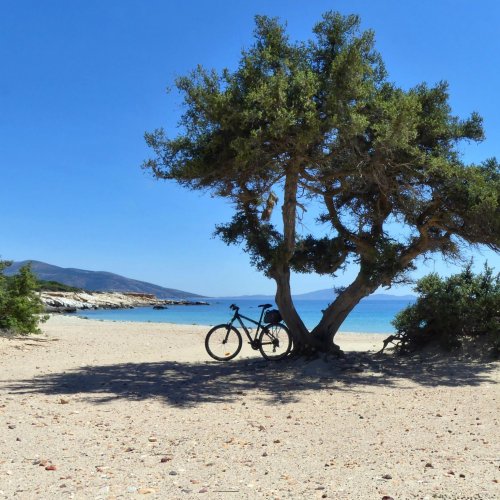Cyclades bike and hike experience. Paros, Antiparos and Naxos