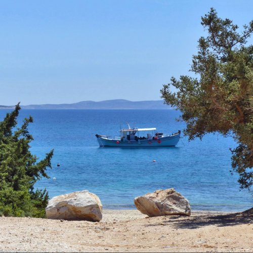 Cyclades bike and hike experience. Paros, Antiparos and Naxos