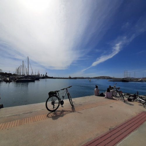 Authentic Athens & Riviera by bike