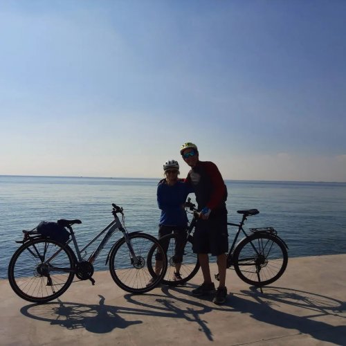 Authentic Athens & Riviera by bike