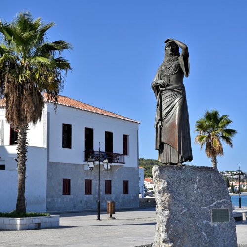 Argosaronic Gulf, island hopping and hiking holidays