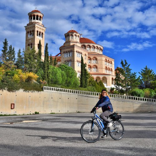 Tempel, Kirchen und Vulkane: Fahrrad-Reise zu den Inseln des Argosaronischen Golfs