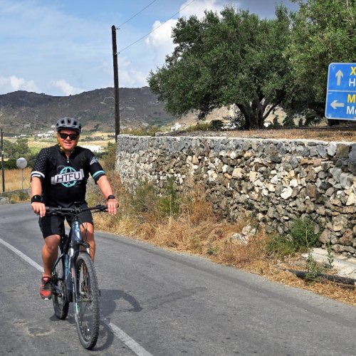 Cyclades bike and hike experience. Paros, Antiparos and Naxos