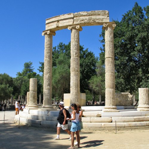 An intense cycling adventure in the Peloponnese. Following Hercules