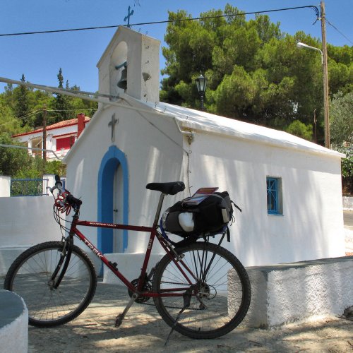 Tempel, Kirchen und Vulkane: Fahrrad-Reise zu den Inseln des Argosaronischen Golfs