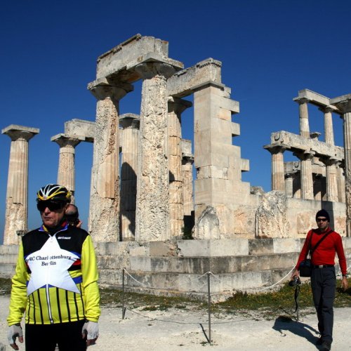 Tempel, Kirchen und Vulkane: Fahrrad-Reise zu den Inseln des Argosaronischen Golfs