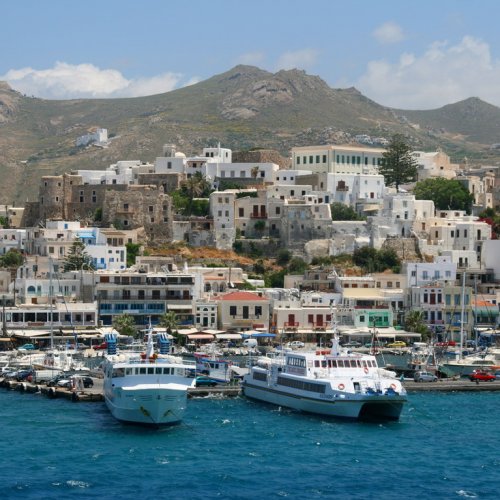 Cyclades bike and hike experience. Paros, Antiparos and Naxos