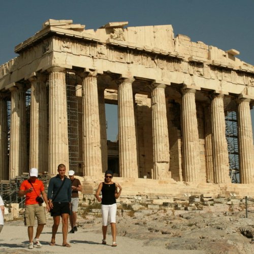 Classical Archeological Tour. Peloponnese, Delphi and Meteors